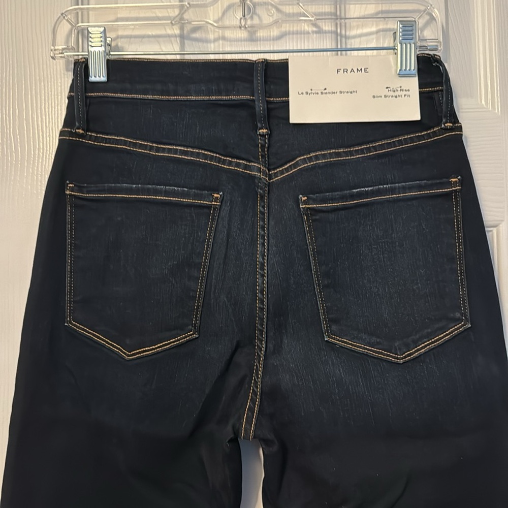 Frame Jeans - Picture 4 of 6